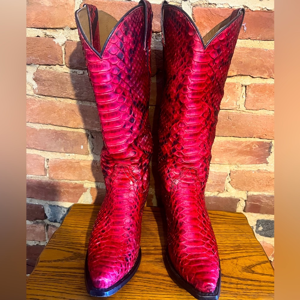 Idyllwind Slay Exotic Python Snip toe western boots